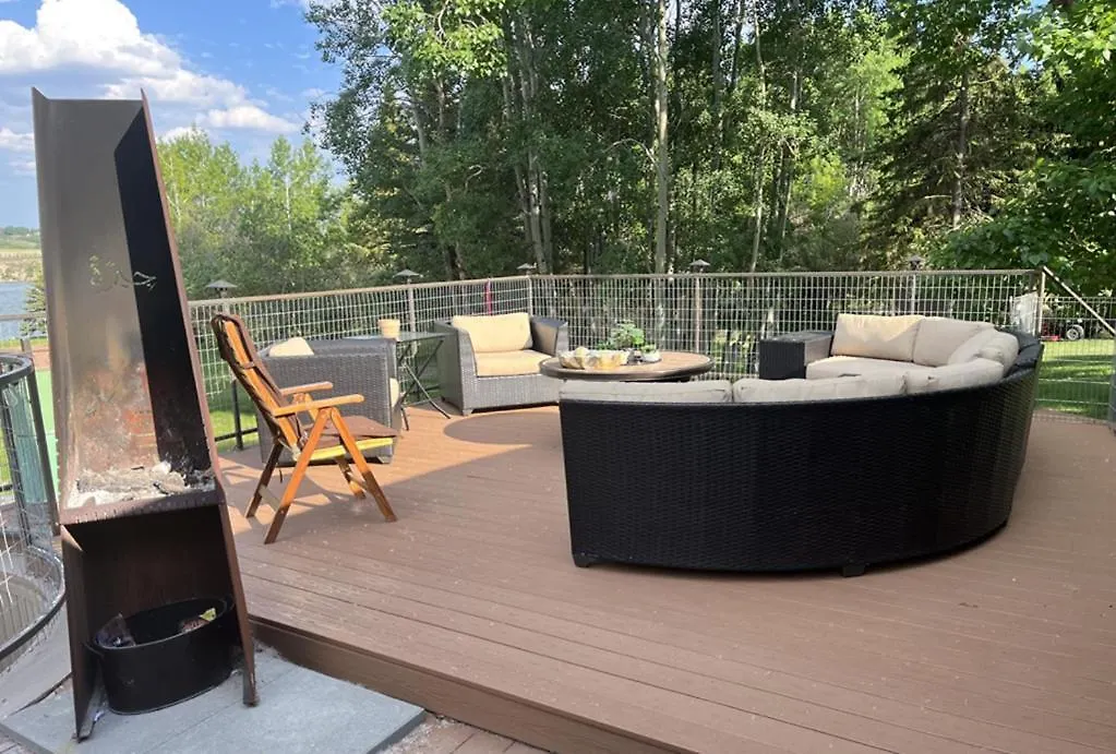 Roundhouse Grotto Bed & Breakfast Calgary