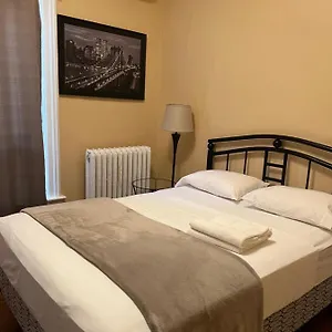 Adas Guest house Toronto