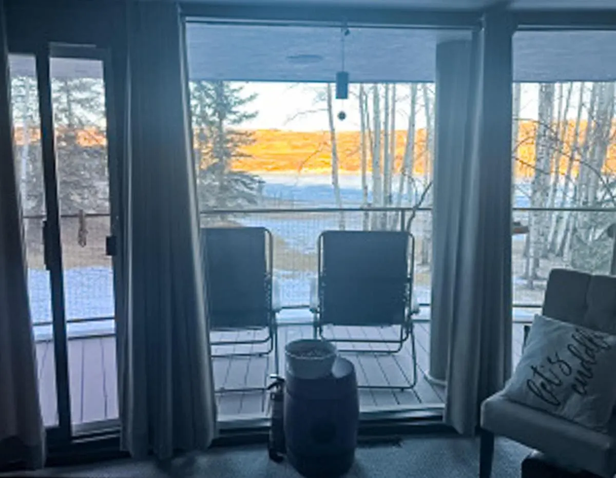 Roundhouse Grotto Bed & Breakfast Calgary Canada