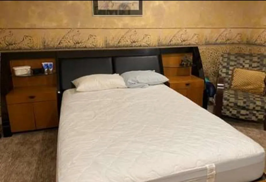 Roundhouse Grotto Bed & Breakfast Calgary
